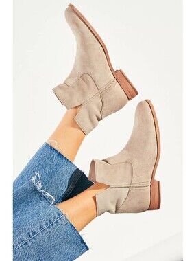Frye Melissa Slouch Bootie - size 9